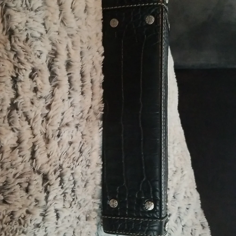 Black women alligator print hand bag. Very good conditions. No defects - Picture 6 of 10